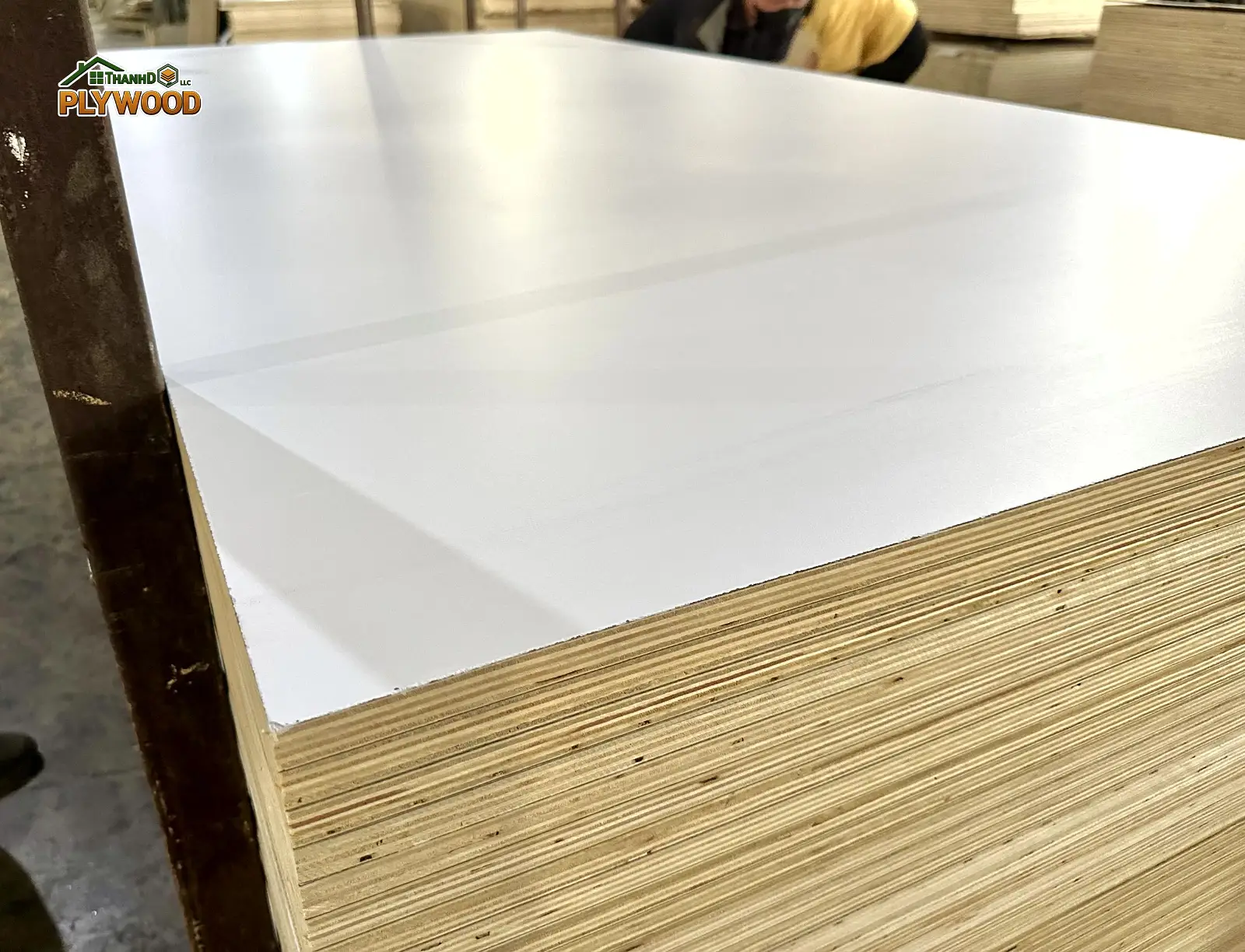 The Ultimate Lightweight Solution: Discover Plywood ThanhdoLLC’s Sustainable Poplar Plywood
